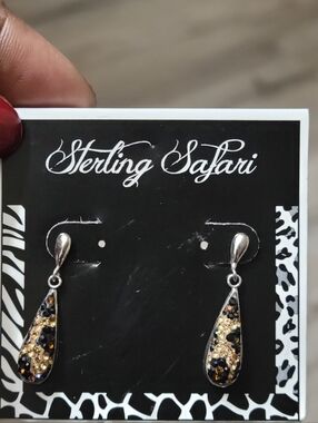 STERLING SLIVER 925 CRYSTAL SAFARI DESIGN EARRINGS
